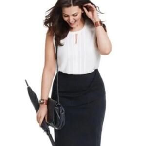 CAbi 3095 Adore Hi Low Off White Sleeveless Blouse size Small